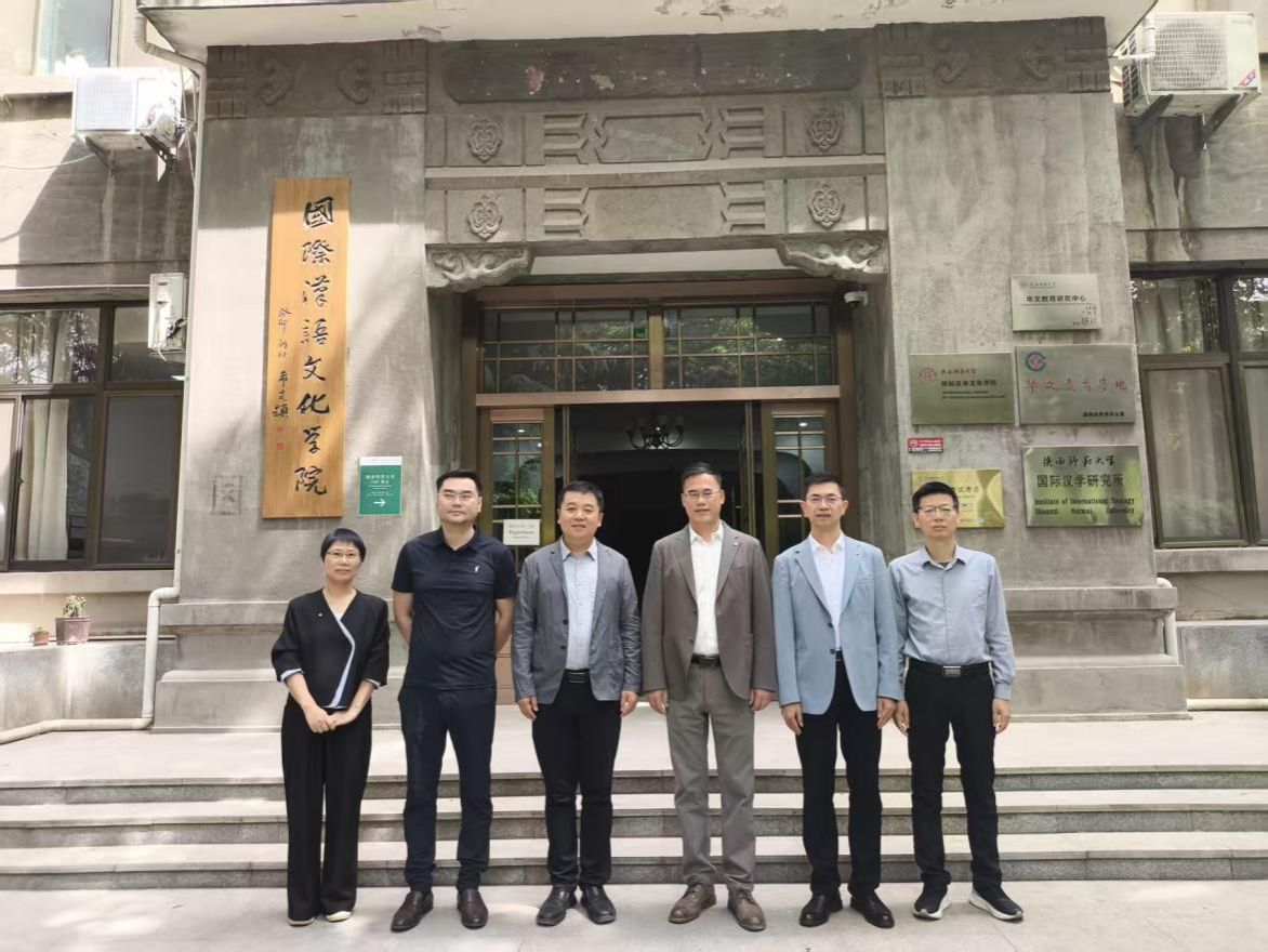 31ae7afa6015e9d9c8b171573b2e63e